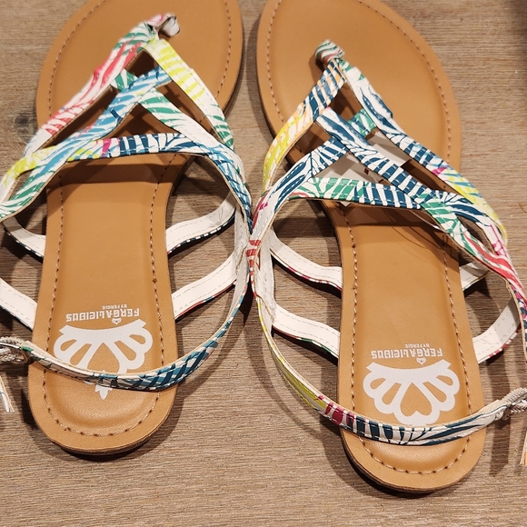 Fergalicious Tropical Sandals. - Picture 3 of 7
